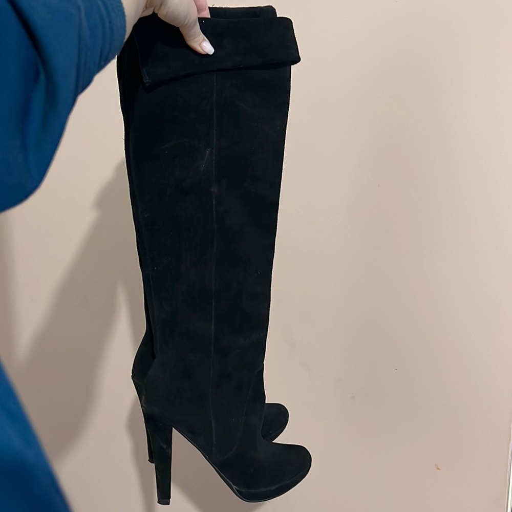 Suede heeled boots